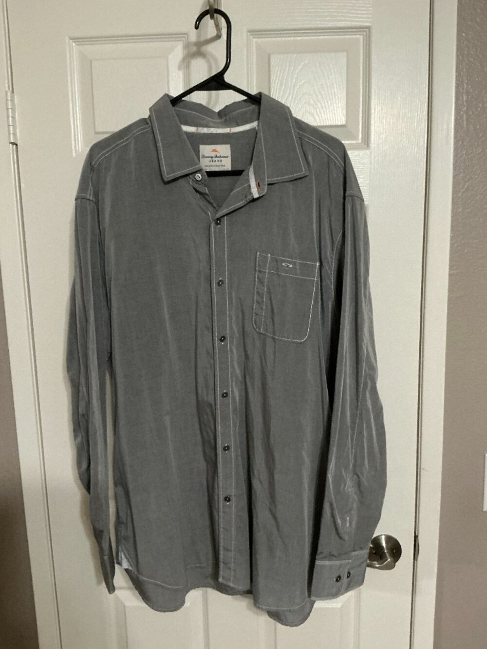 Tommy Bahama Jeans Men’s XL Gray Tencel Cotton Button-Down Shirt